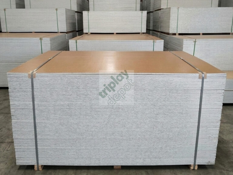 Triplay MDO con sellado de canto plata para cimbra de concreto aparente y alta reutilización